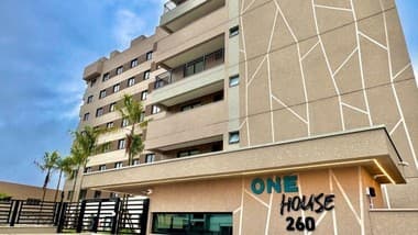 One House - Image 1