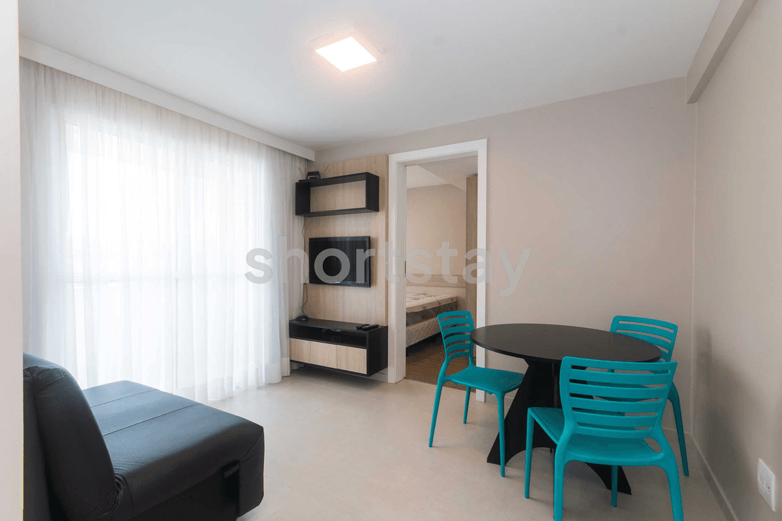 Fox Almirante - Image 1