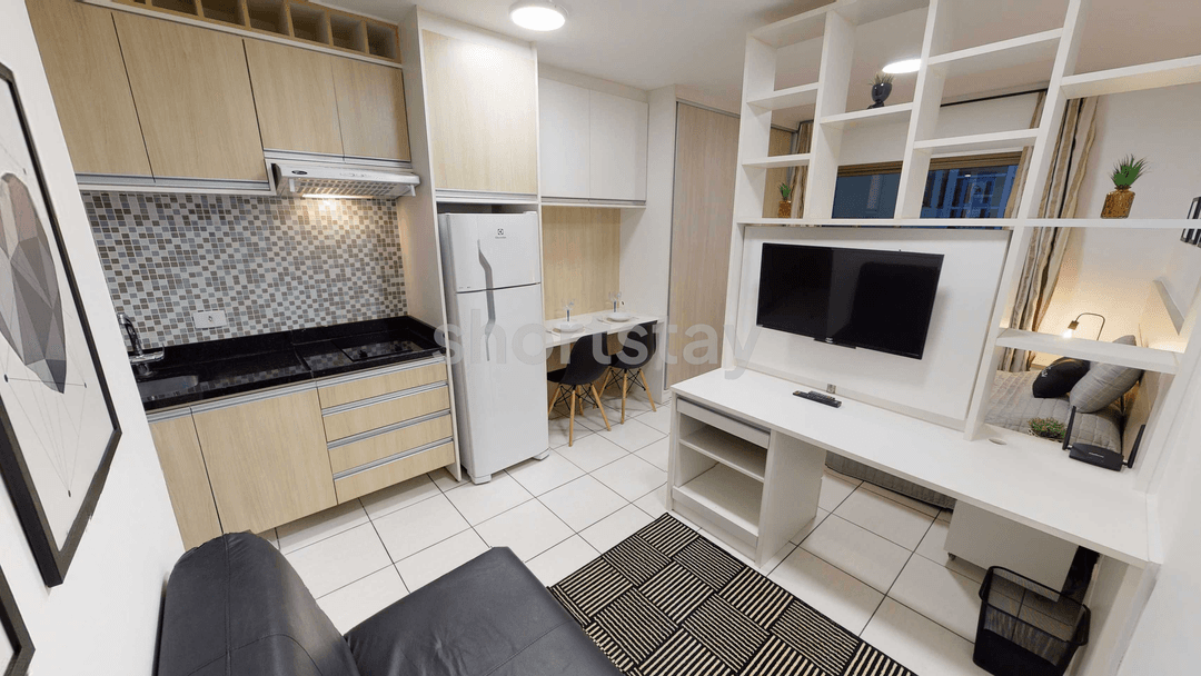 Lifespace Estação - Studio decorado e com Home Office - Image 1