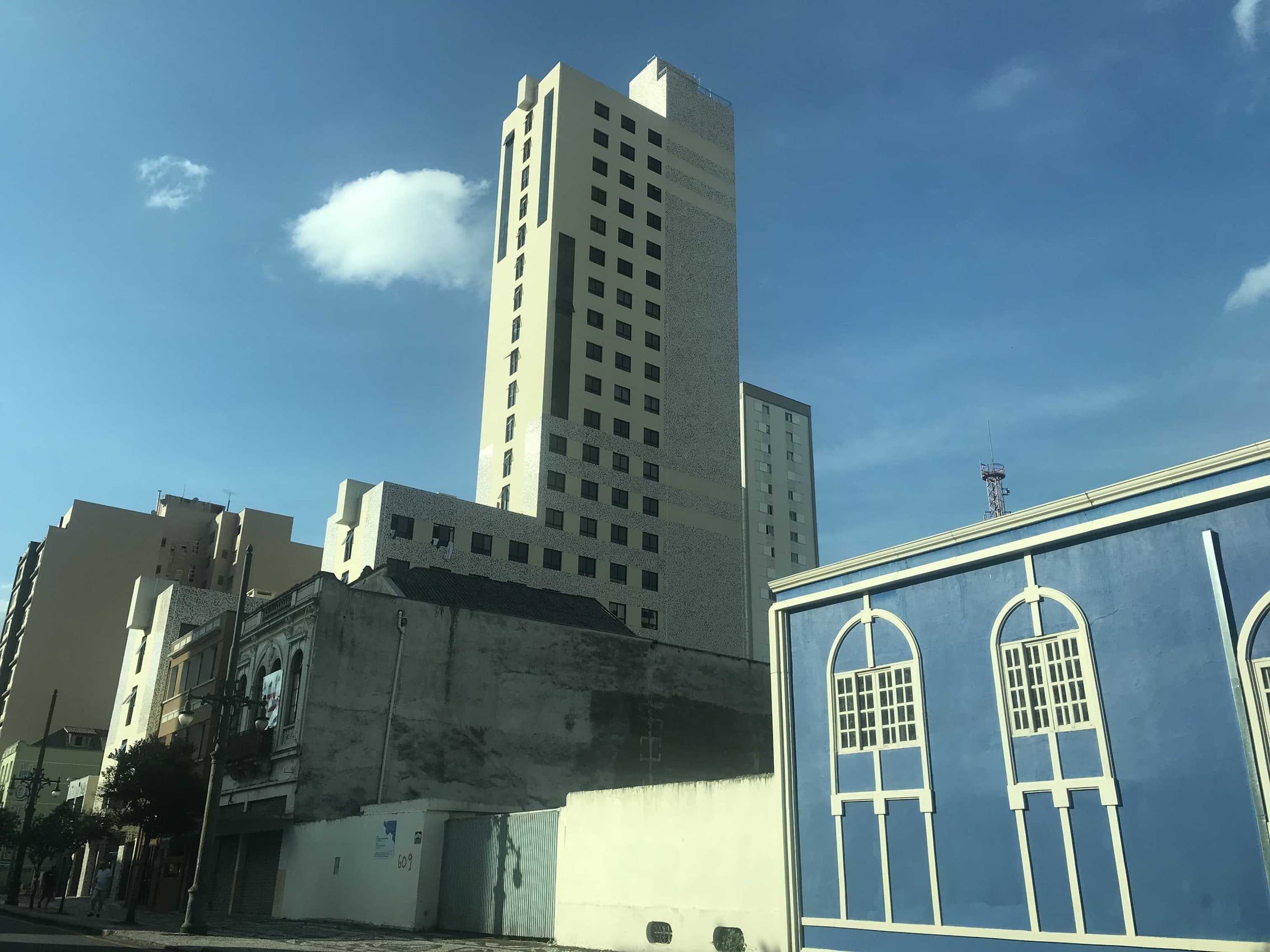 Maxi Studios - Image 1