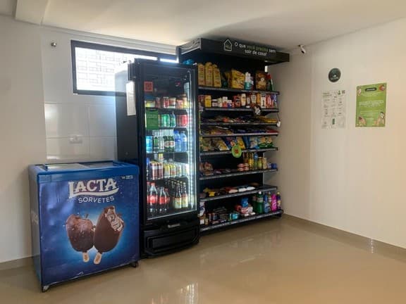 Maxi Studios - Image 1