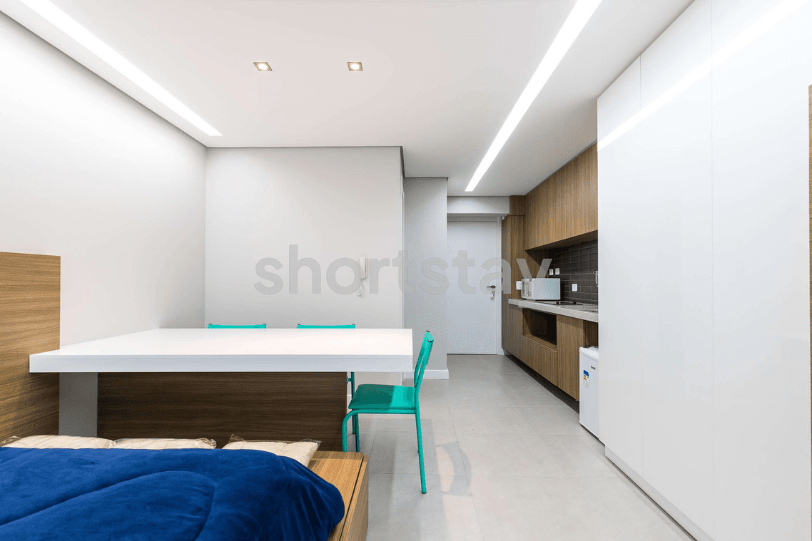 Seventh Avenue - Image 1